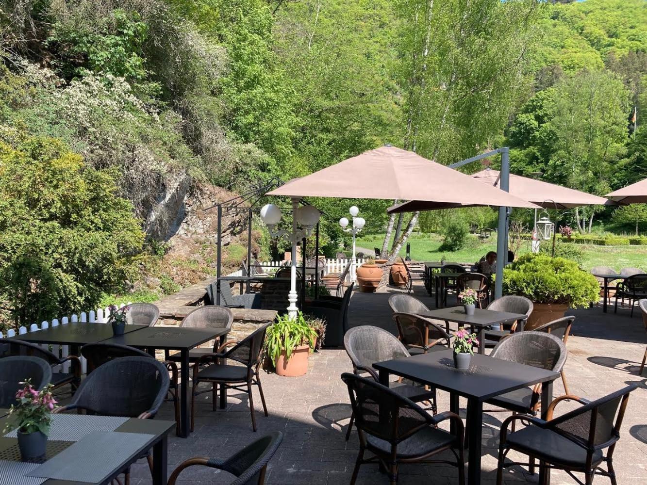 Hotel Alte Muehle Bad Bertrich Exteriör bild
