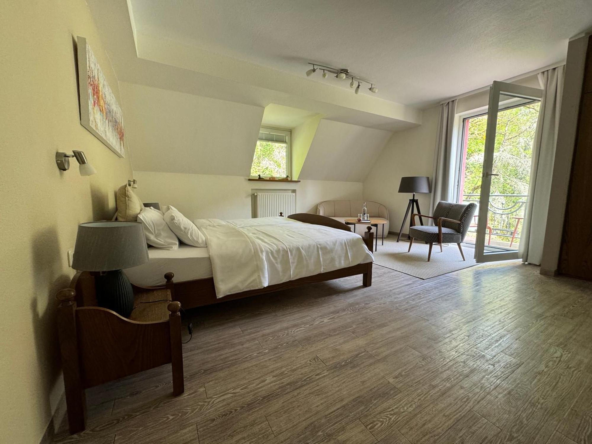 Hotel Alte Muehle Bad Bertrich Exteriör bild